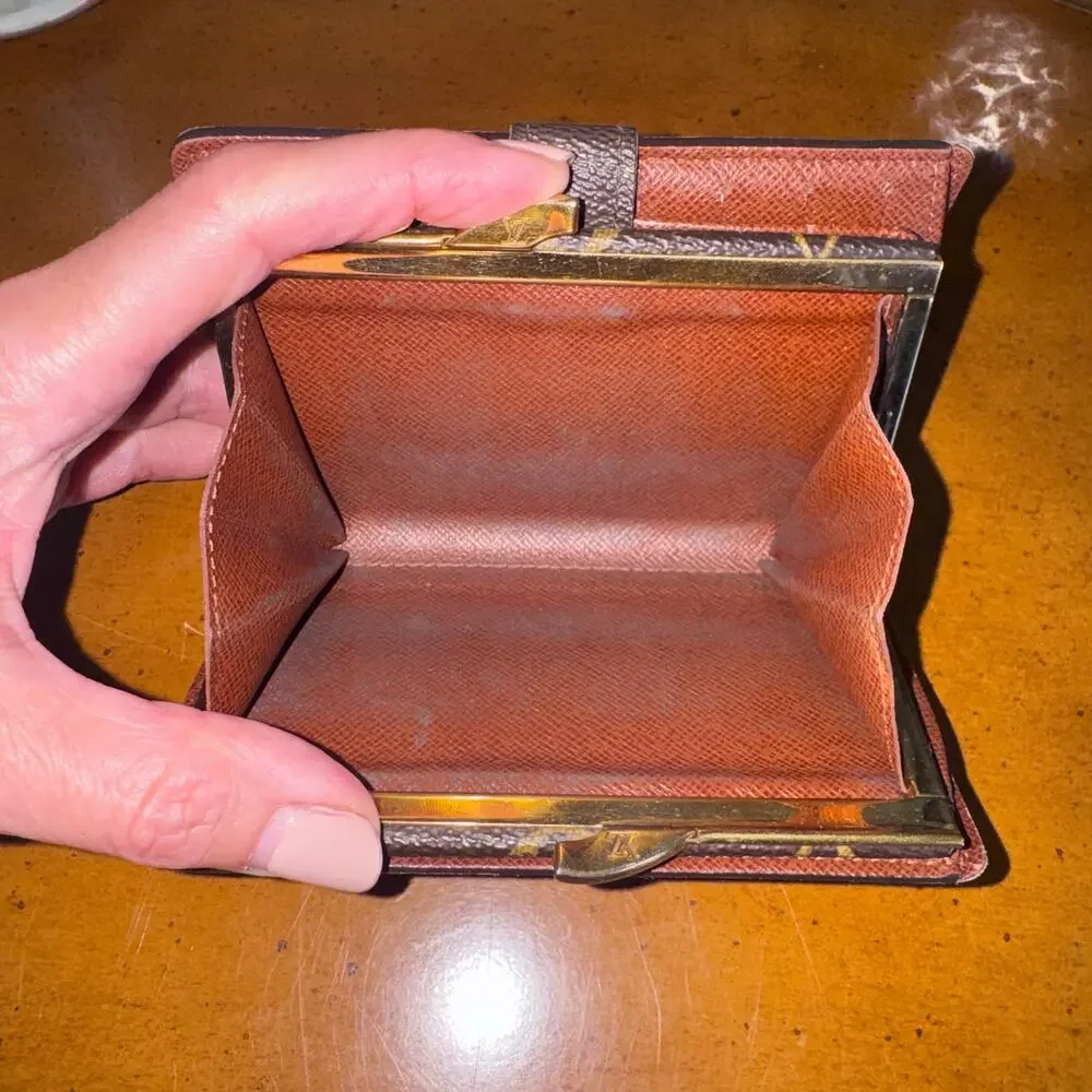 Louis Vuitton Monogram French Kisslock Bifold Wallet Vintage Authentic